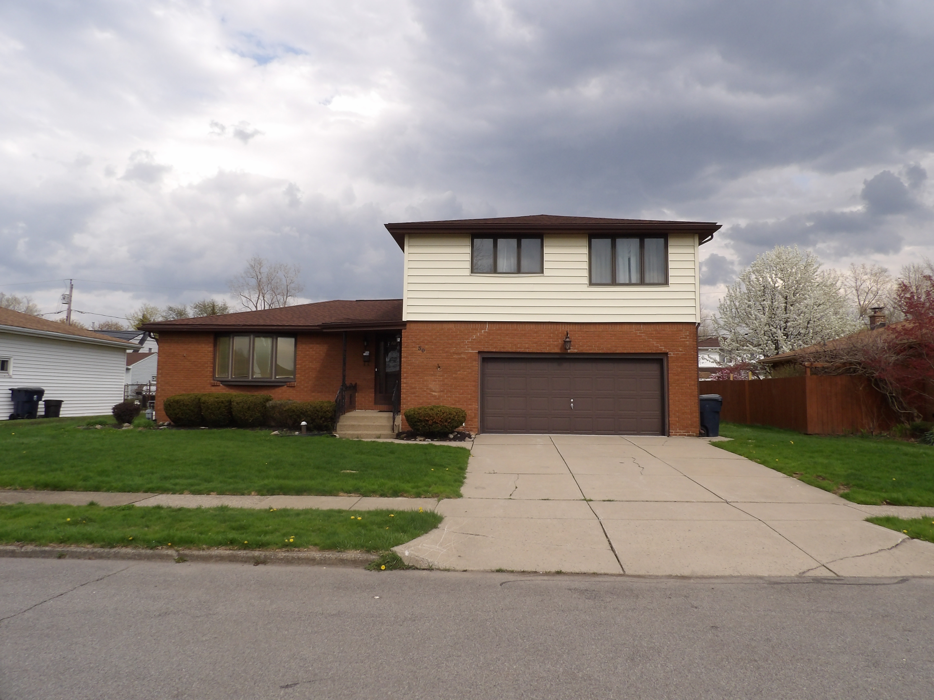 30 Sunrise Drive - Upper